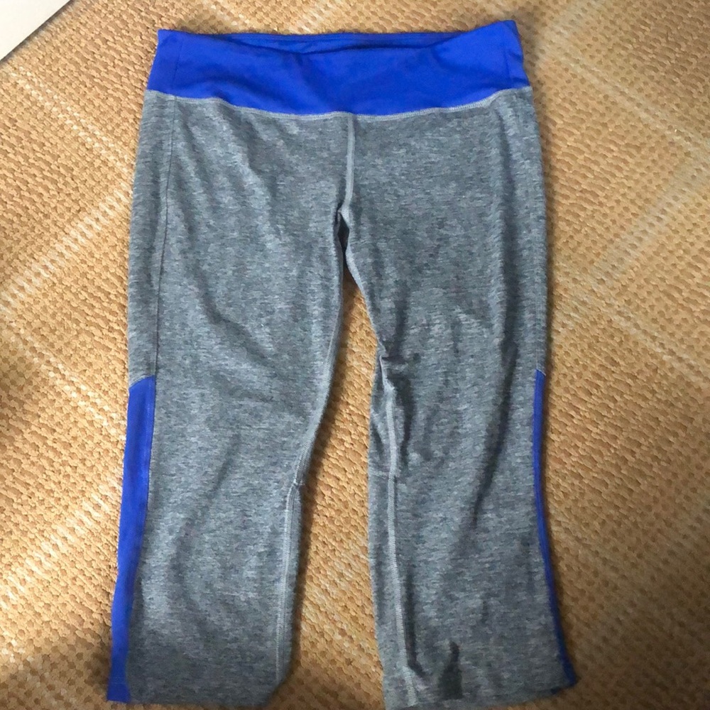 ❗️MAKE AN OFFER❗️New Balance Capri
